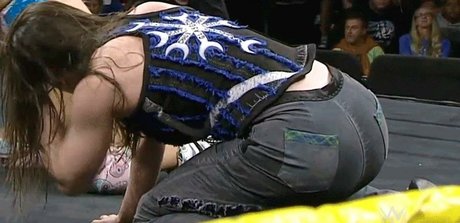 Nikki Cross Profile pic