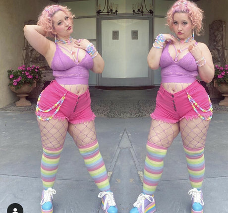 Cokebottle Thunderthighs only fans porn