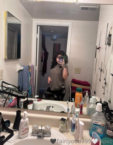 fairlyodd222 nude onlyfans