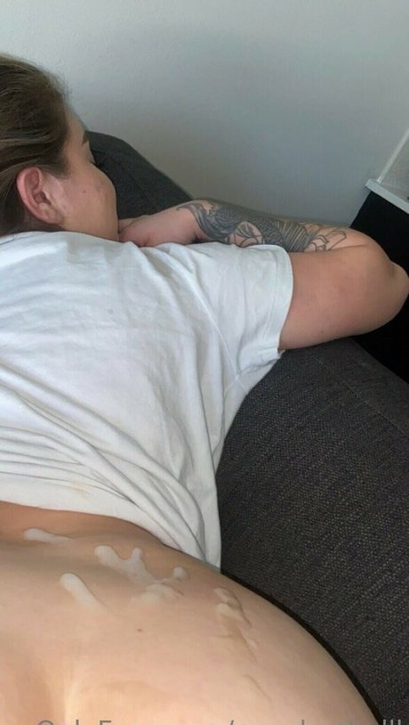 mixhelleeg only fans review