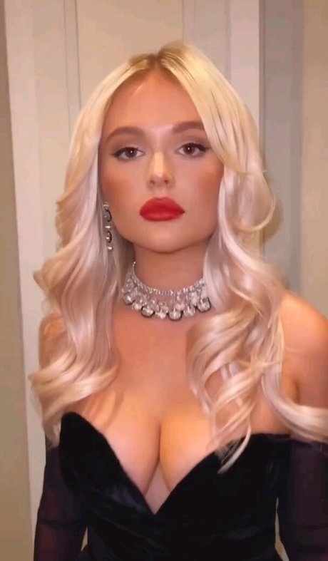 Emily Lind onlyfans exposed