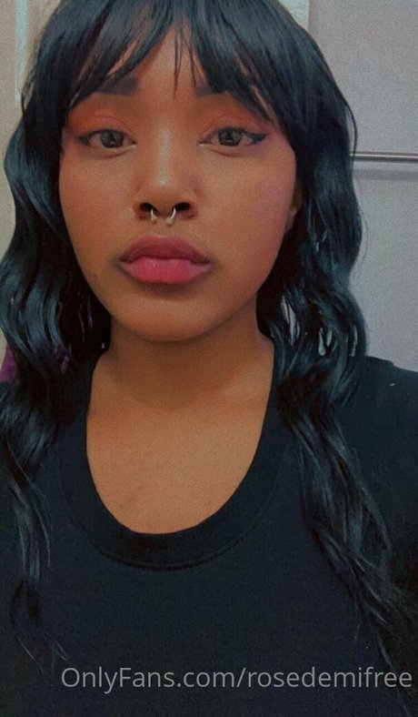 rosedemifree nude onlyfans leak