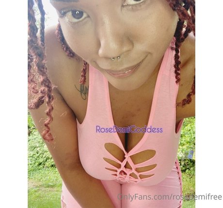 rosedemifree onlyfans free