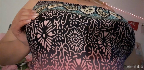 gabiafterdark onlyfans leaked tits