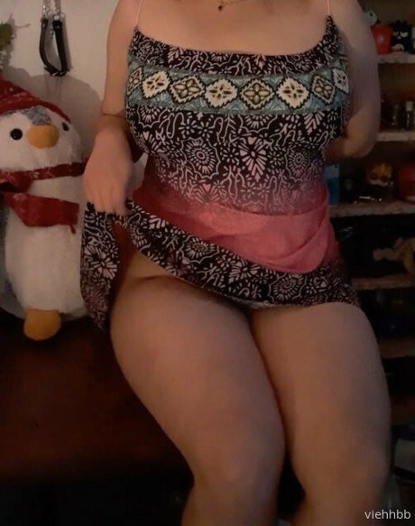 busty solo onlyfans sexy photo