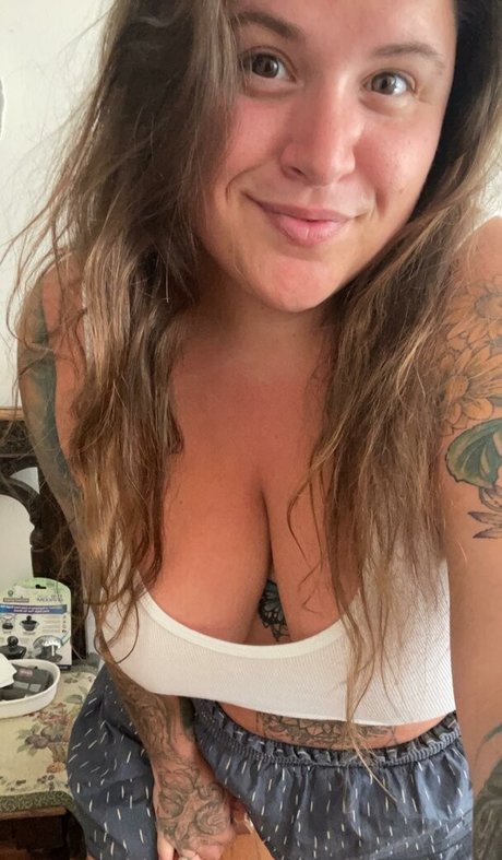 HandfulHeather onlyfans