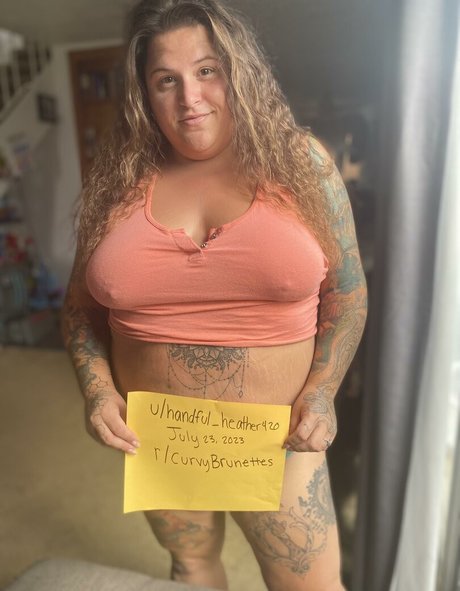 HandfulHeather onlyfans content leaked