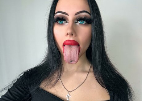 Alison Beth desnuda onlyfans