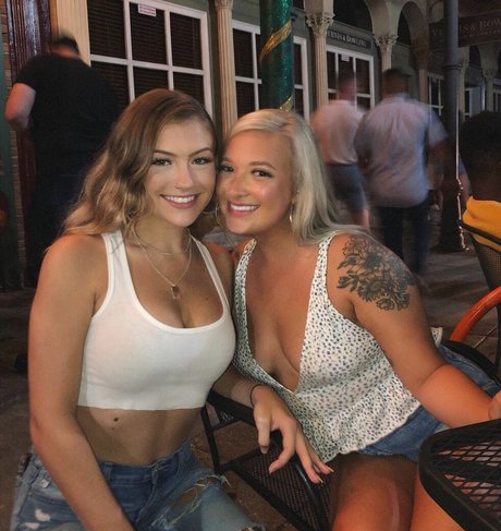 Holly Cloar onlyfans leaked pics