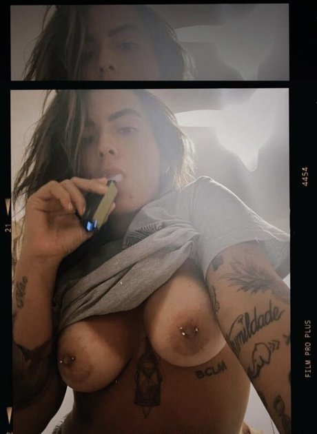 Petra Mattar topless onlyfans