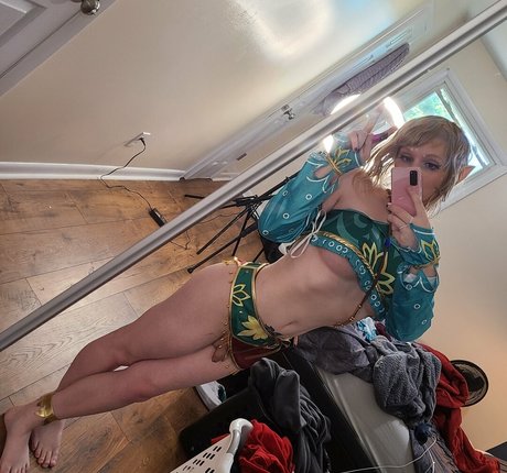 Rosie Kawaii onlyfans sextape