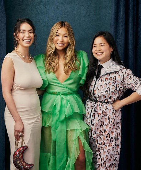 Aulii Cravalho onlyfans model photos