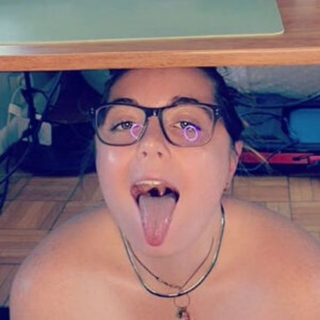 IsSheABrat onlyfans leaks nude