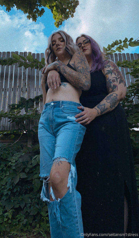 brookes world onlyfans strip tease