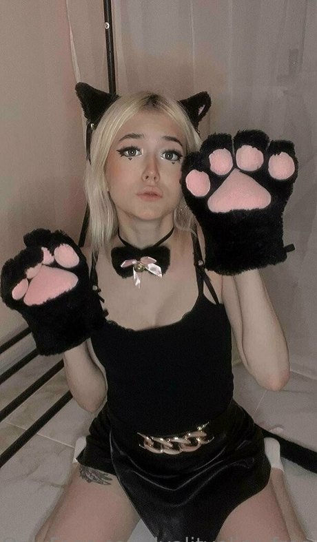 lyalitveliar free onlyfans creator