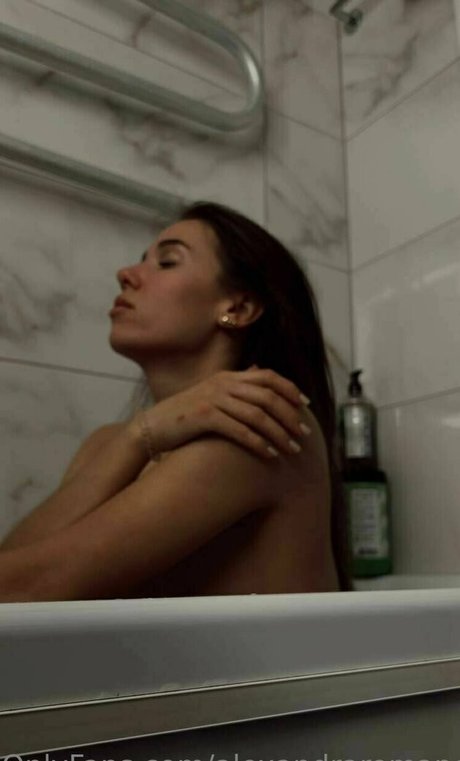 alexandraromance onlyfans topless