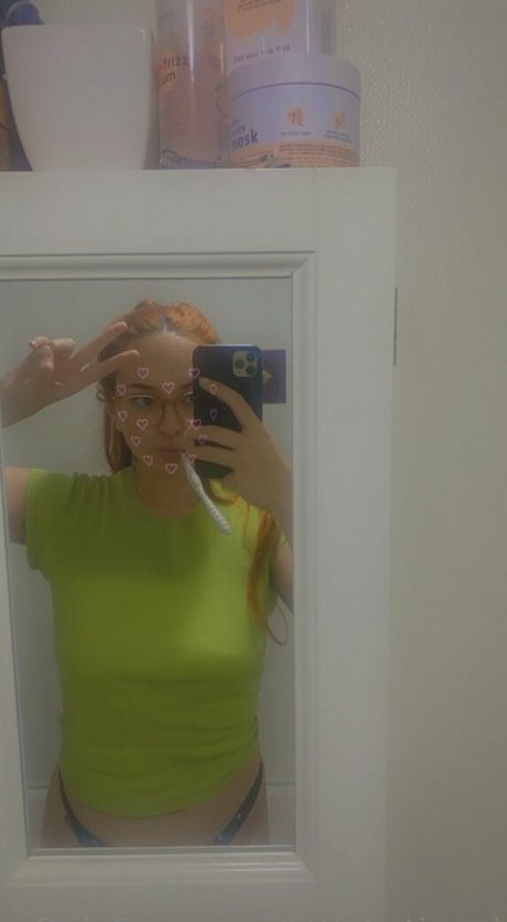 littlekatiepai naked onlyfans leaks