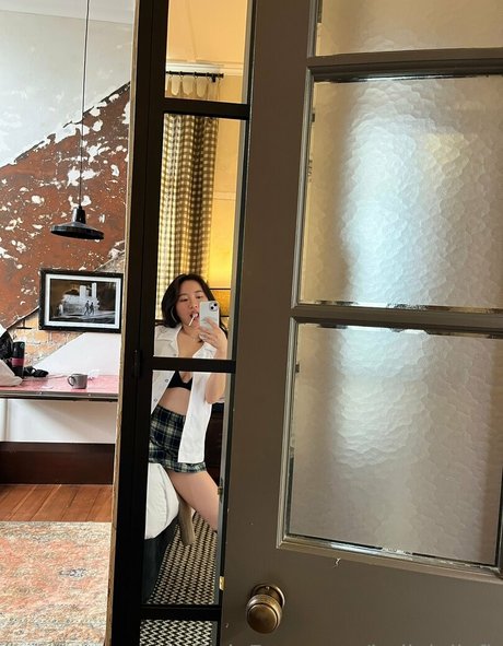 bellyjellyfh nude on onlyfans