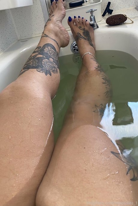 madsoles 1 onlyfans model