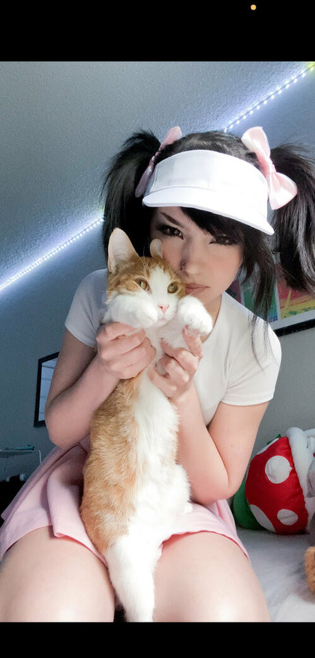 yourluvrgrl onlyfans tits