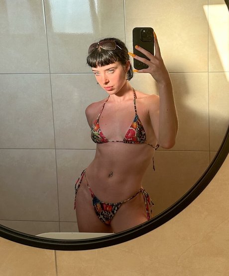 Chloe Hodgson desnuda onlyfans