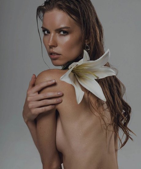 Anastasia Ditmar onlyfans naked leaks