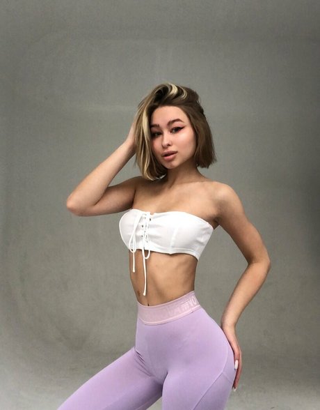 elllleeee onlyfans archives