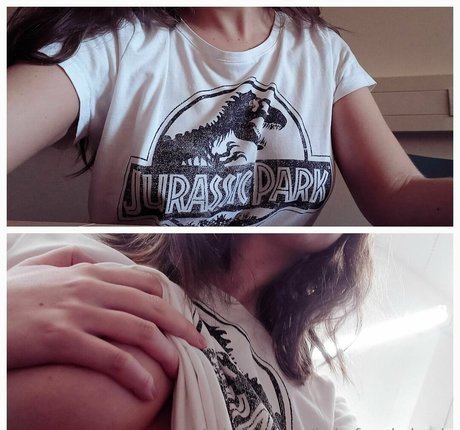 lady freetheboobs Profile pic