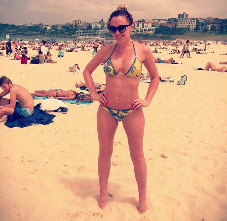 Natasha Hamilton Profile pic