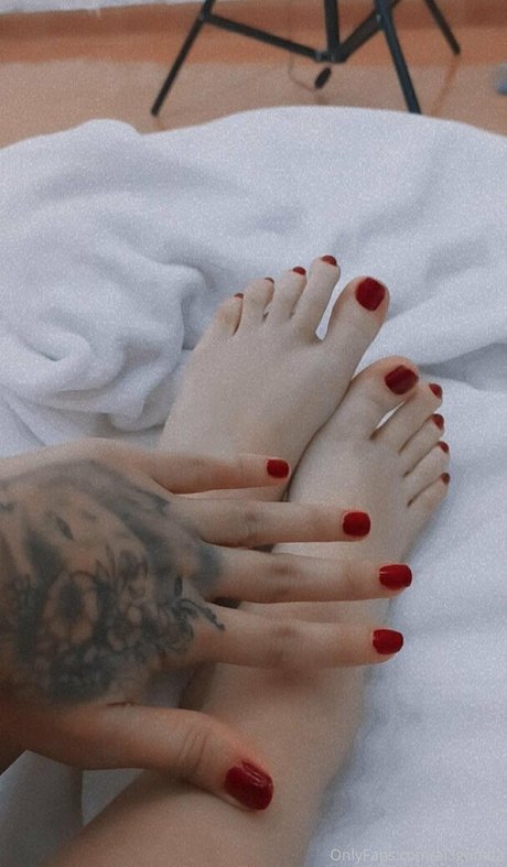 al3gomita onlyfans leak ass