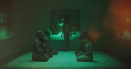 Mia Goth onlyfans model images