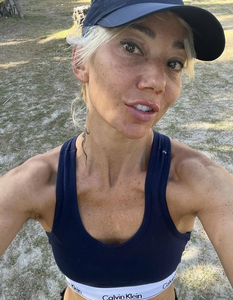 Mommy Di onlyfans public photos