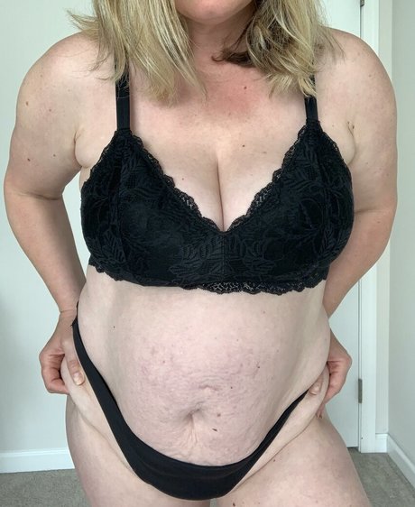 TheeJanessa only fans nude