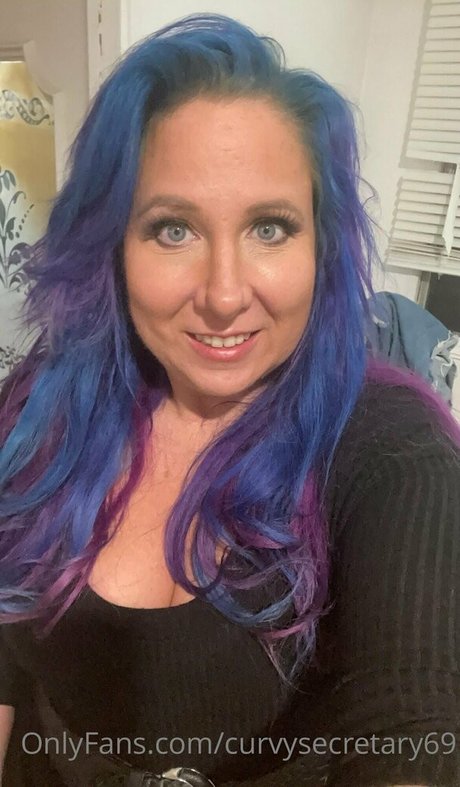 curvysecretary69 onlyfans posts