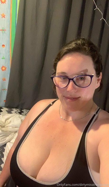 dirtymisstresspaige onlyfans tits