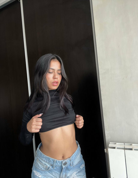 itsashleyskye naked only fans