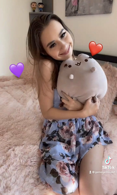 nicoleauclairfree onlyfans picture