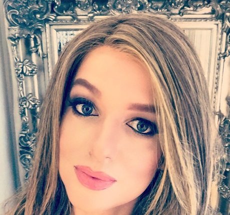 LucyWhiteUK naked onlyfans