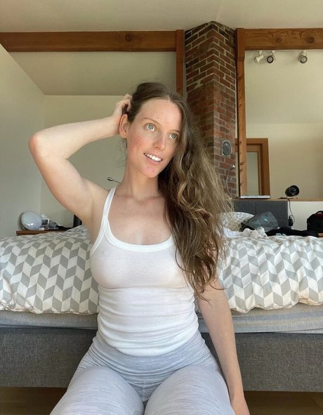 Stella Hayes onlyfans naked leak