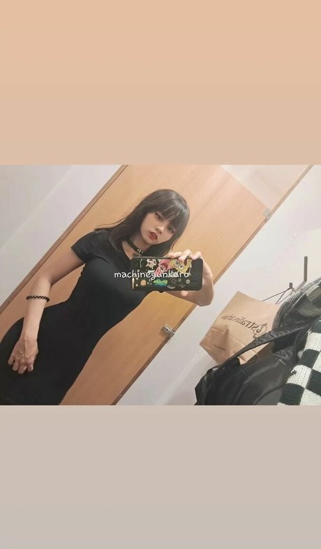 Kuro Emma onlyfans photos