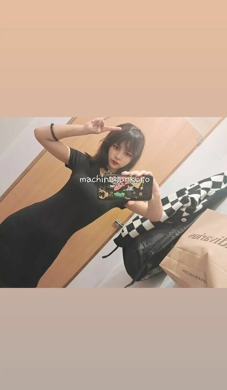 Kuro Emma onlyfans leaked.