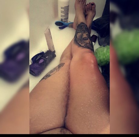 Theoamilf ass onlyfans