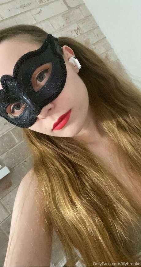 Lily Brooke onlyfans nide
