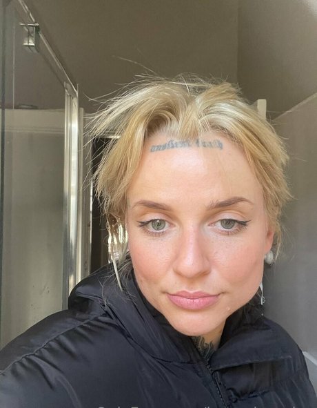 lavenderquinn only fans pic