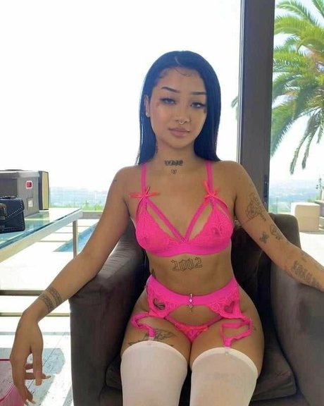 Michelleotp onlyfans topless