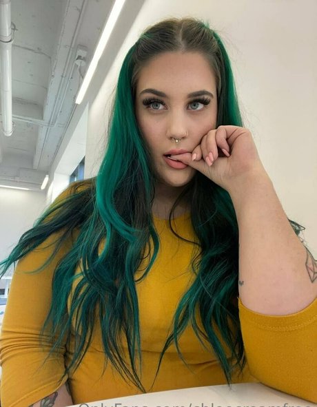 chloecreamfree onlyfans sex leaked