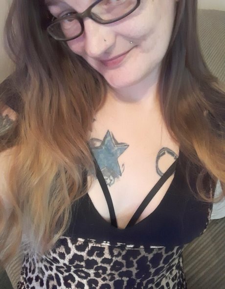 alwaysnaughty32 onlyfans naked leak