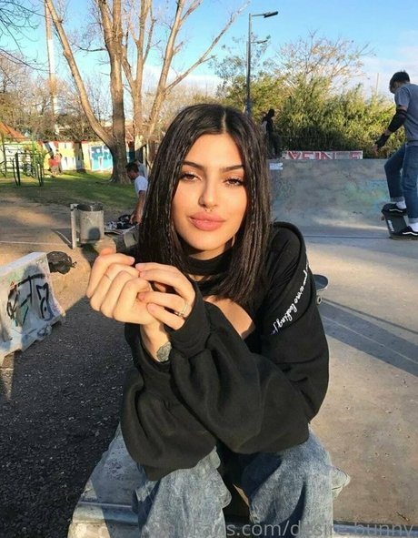 Desiree Bunny onlyfans strip