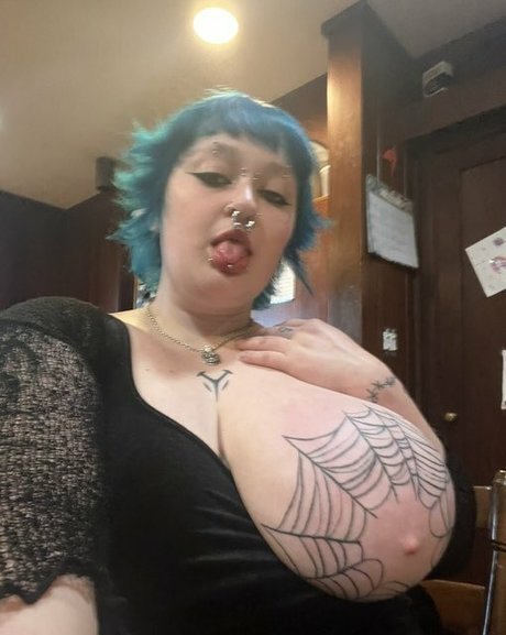 Shawtydyin03 nude onlyfans pics