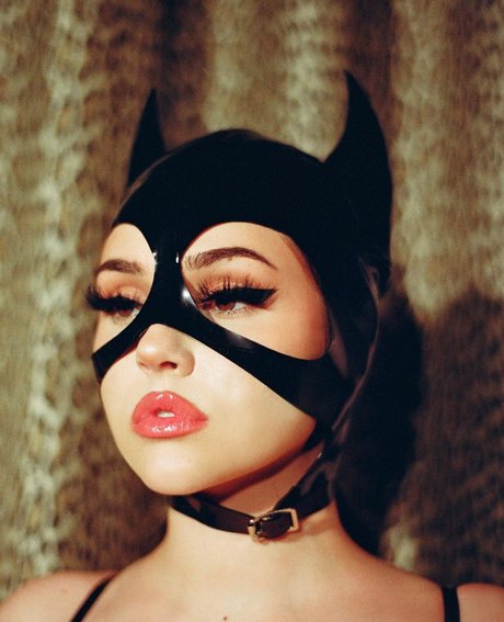 Maggie Lindemann onlyfans sex